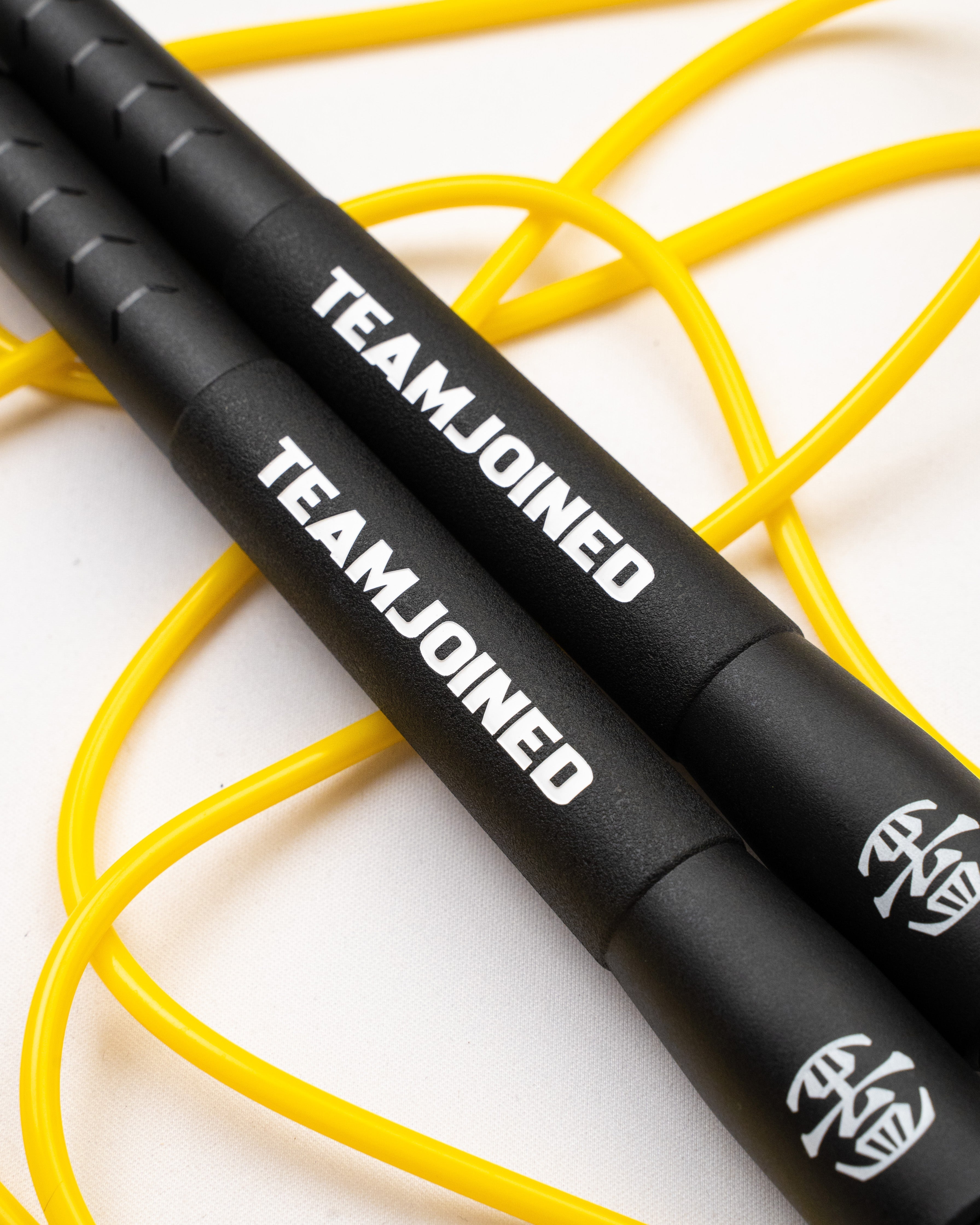 color_yellow/black