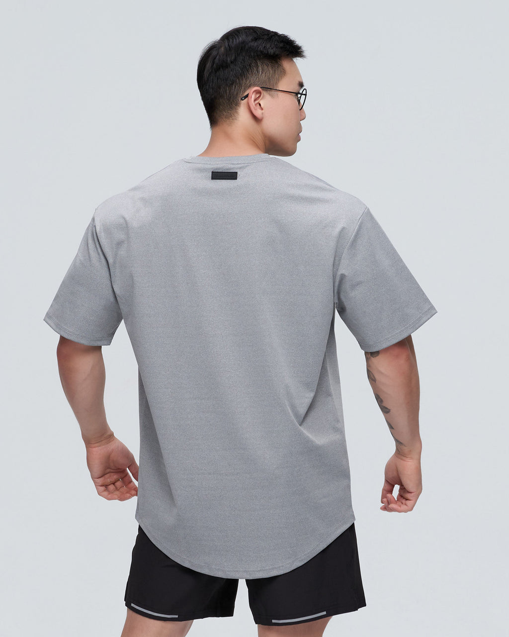 color_light gray