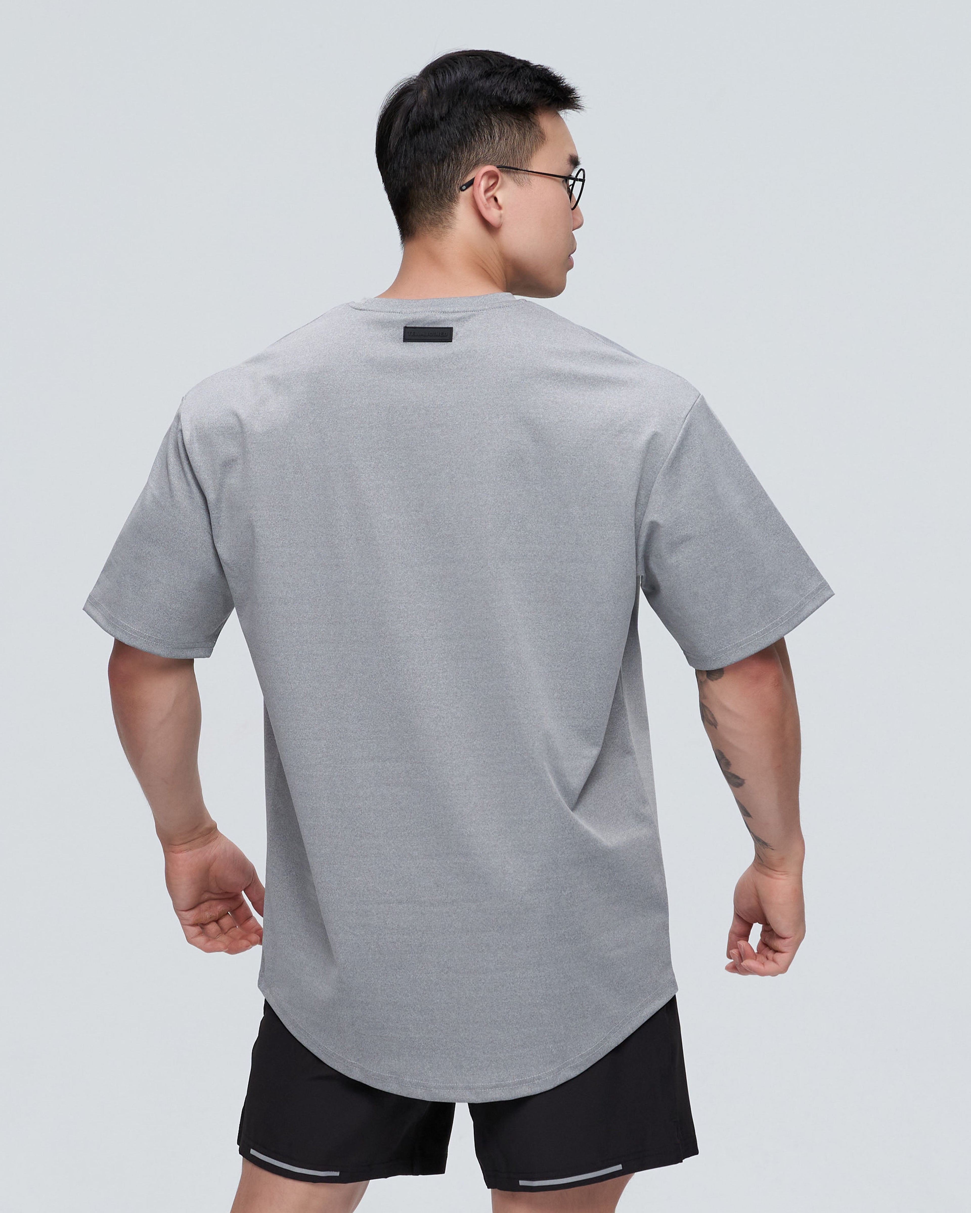 color_light gray