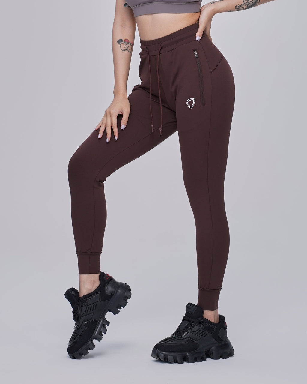 color_brown