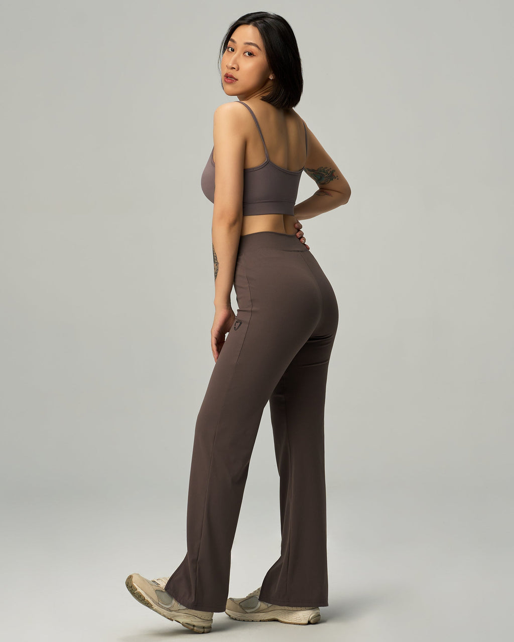 color_Gray Brown