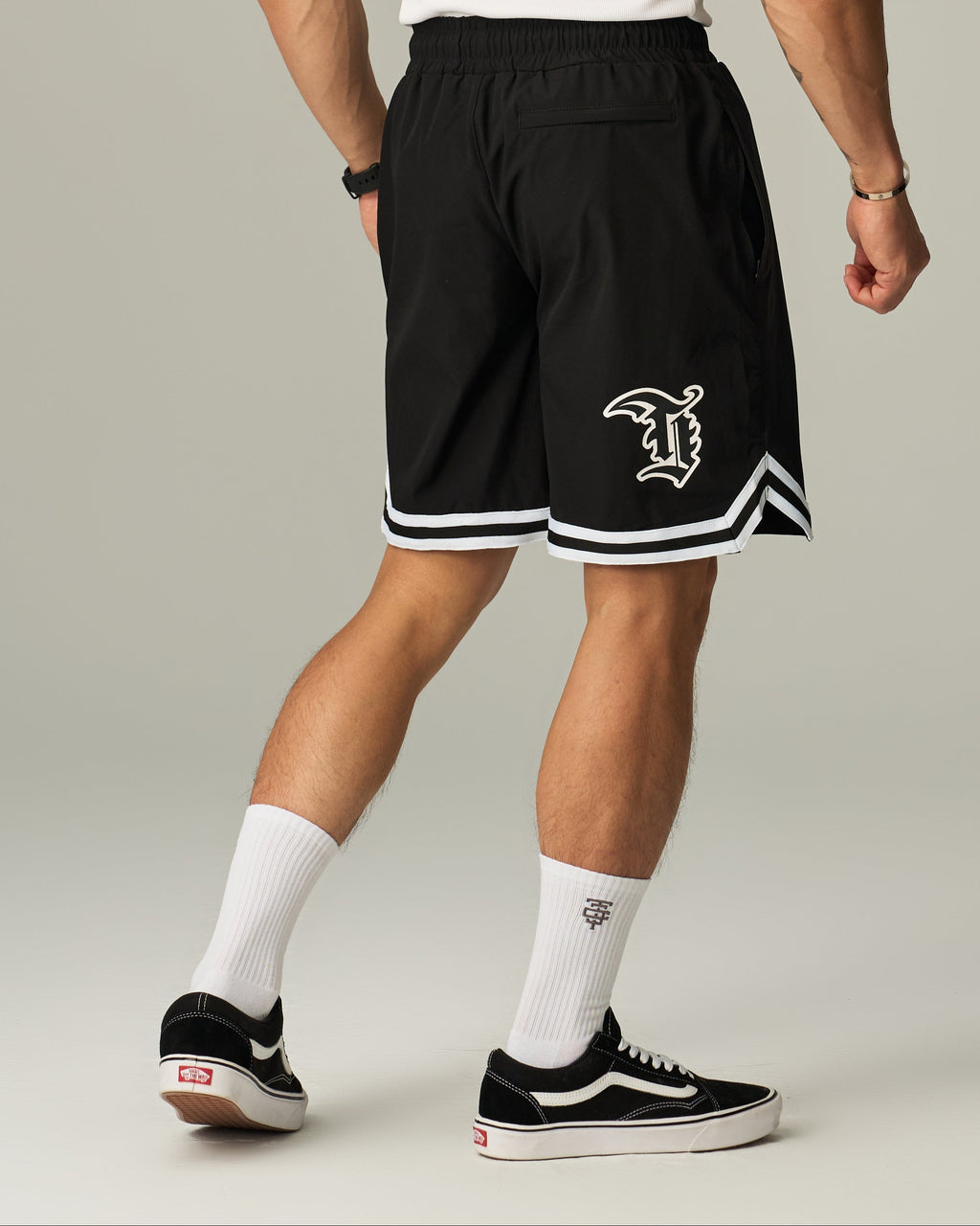 4-way Ribbon Side Slit Stretch Shorts