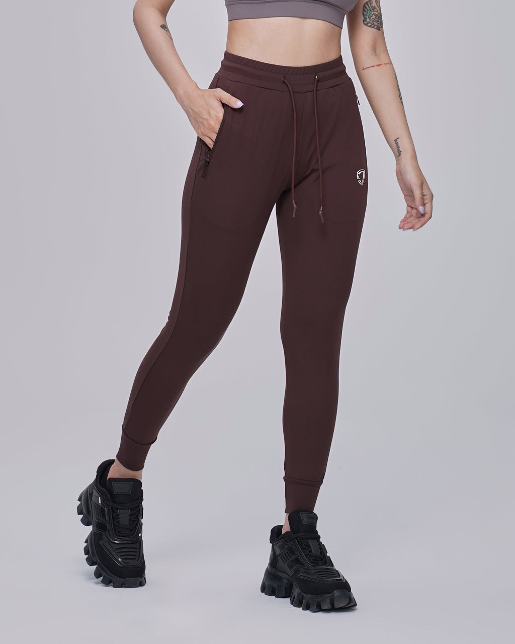 color_brown