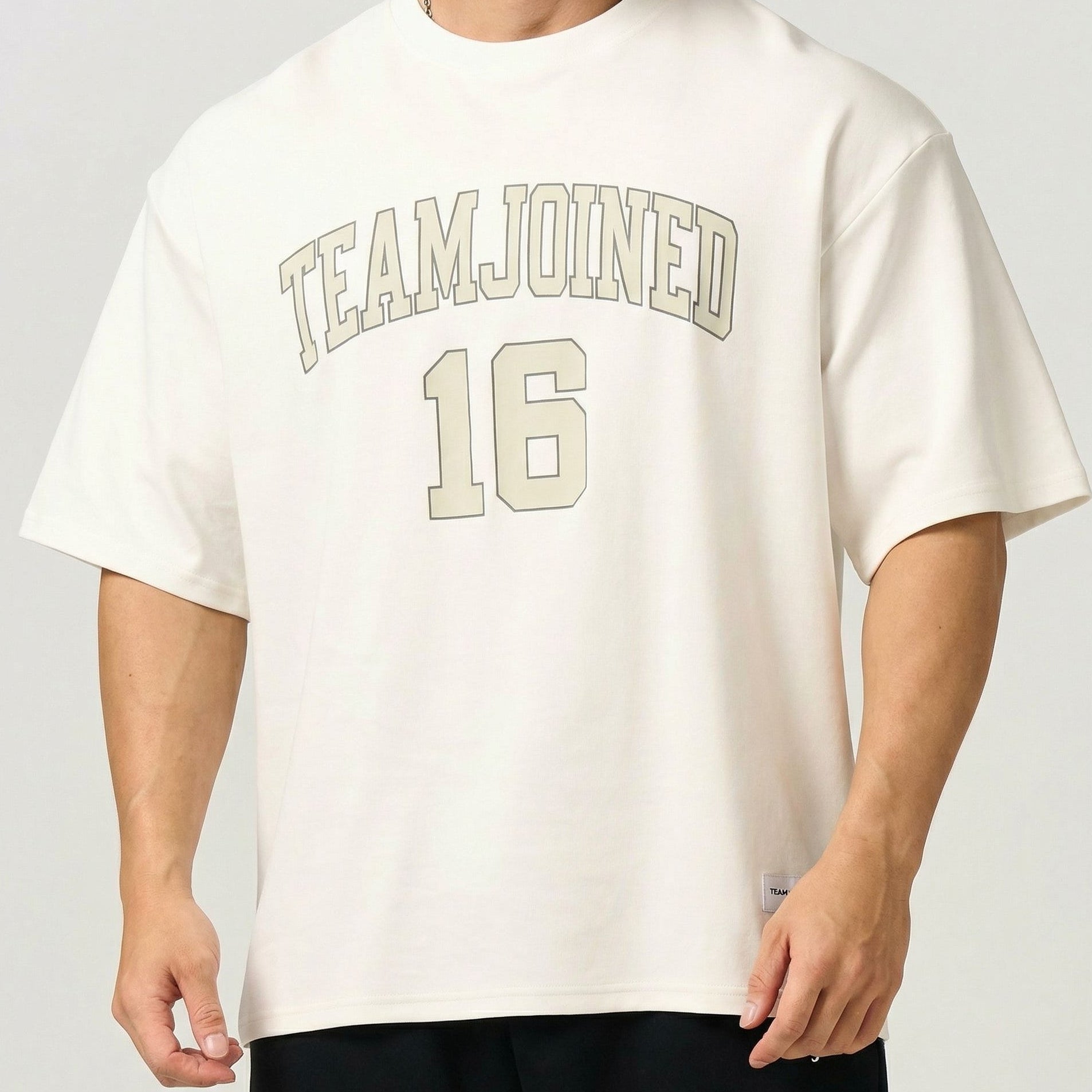 16 Arch logo Oversized